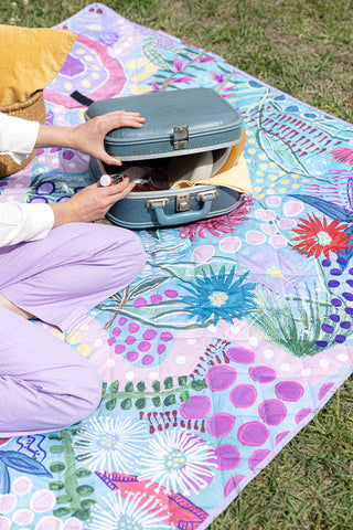 A Chapter Closing Sand Free Premium Quilted Picnic Rug (150cm x 200cm) - Ready Stock